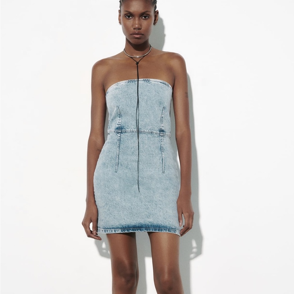 Zara strapless mini denim dress size small.